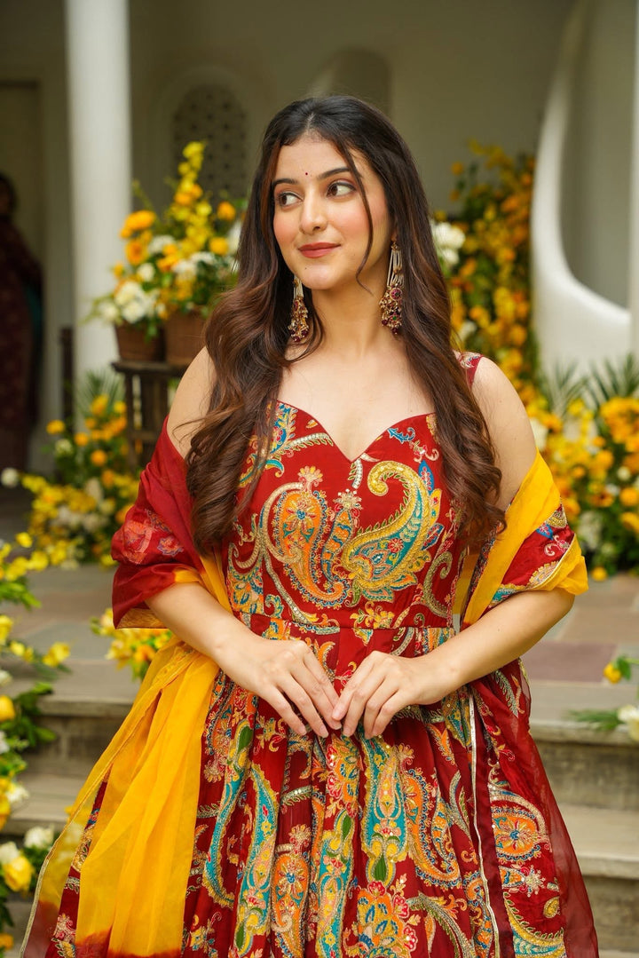 Arivya Embroidered Heavy Maxi Set